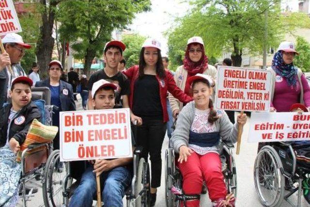 Engelliler Farkındalık I&ccedil;in Y&uuml;r&uuml;d&uuml; 2