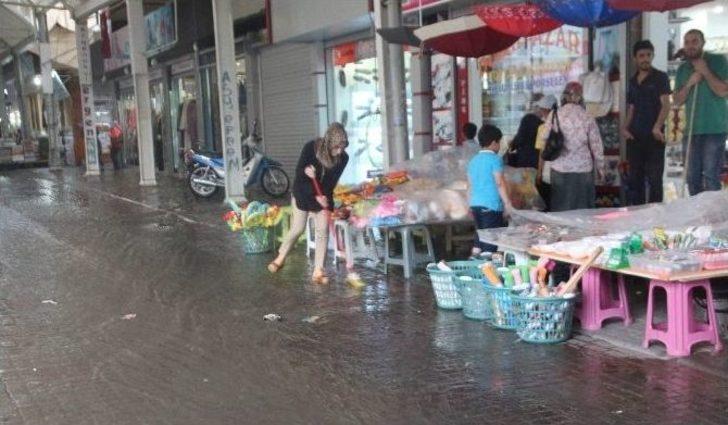 Aydın’da Yağış Hayatı Felç Etti G1