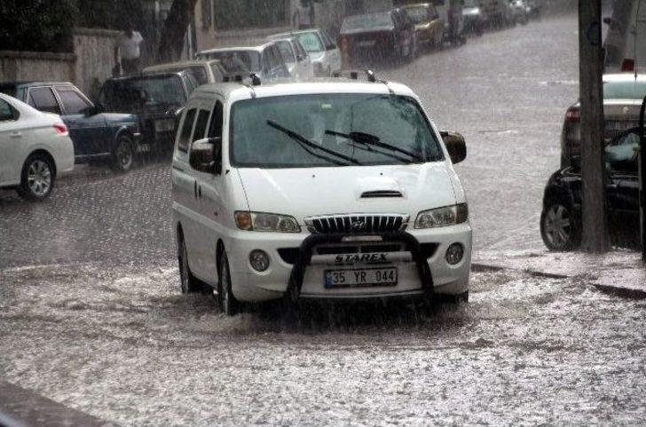 Aydın’da Yağış Hayatı Felç Etti G2