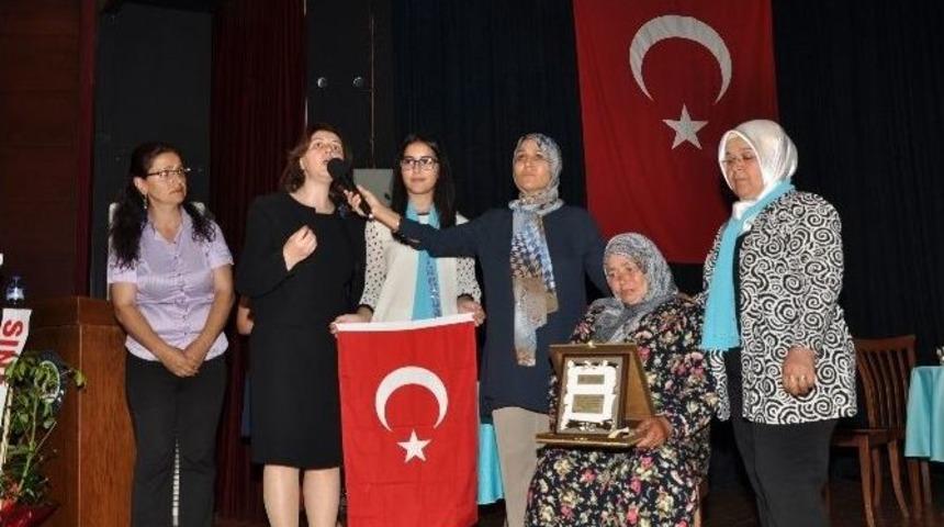 Nazilli&rsquo;de Şehit Annesi &rsquo;yılın Annesi&rsquo; Se&ccedil;ildi