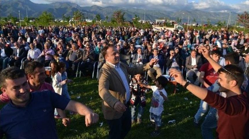 Başkan Yıldırım&rsquo;dan "d&uuml;ğ&uuml;nlerde Silah Atmayın&rdquo; &Ccedil;ağrısı