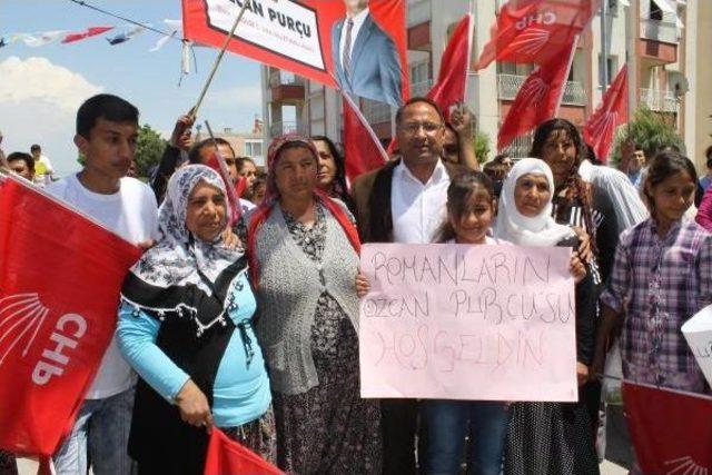 Roman Adaya, Memleketinde Coşkulu Karşılama