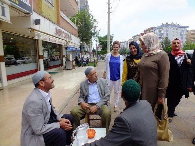 Ak Parti Adayı Dürdane Yalar Seçim Çalışmalarını Hızlandırdı