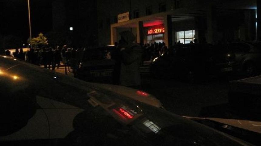 &Uuml;vey Kardeşler Kavga Etti: 1 &Ouml;l&uuml;, 4 Yaralı