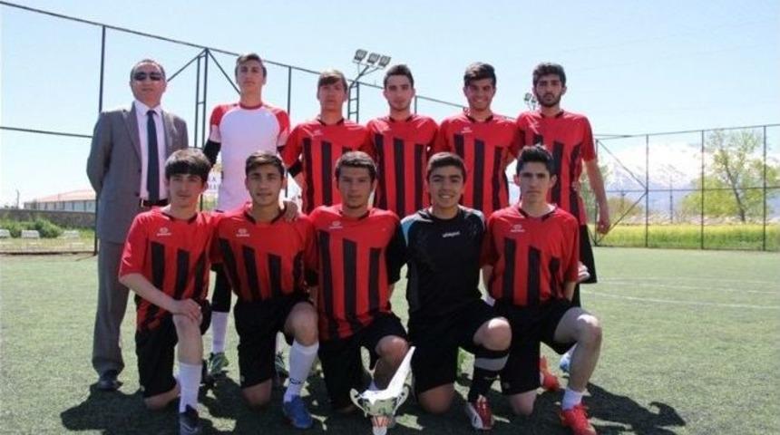 Nike Şampiyonu Spor Lisesi