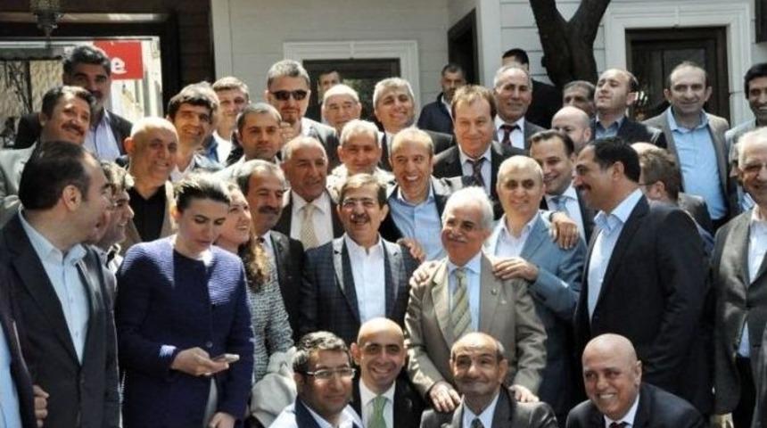 G&uuml;ll&uuml;ce&rsquo;ye İstanbul&rsquo;da Hemşehrilerinden Tam Destek!