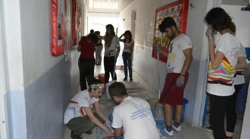 Seydikemer&rsquo;de Farklı &Ouml;ğrenciler Okulu Değiştirdi