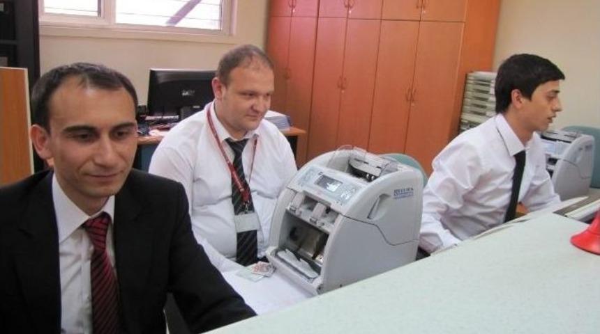 Ziraat Bankası Şubesi&rsquo;ne 2 Yeni Personel Atandı