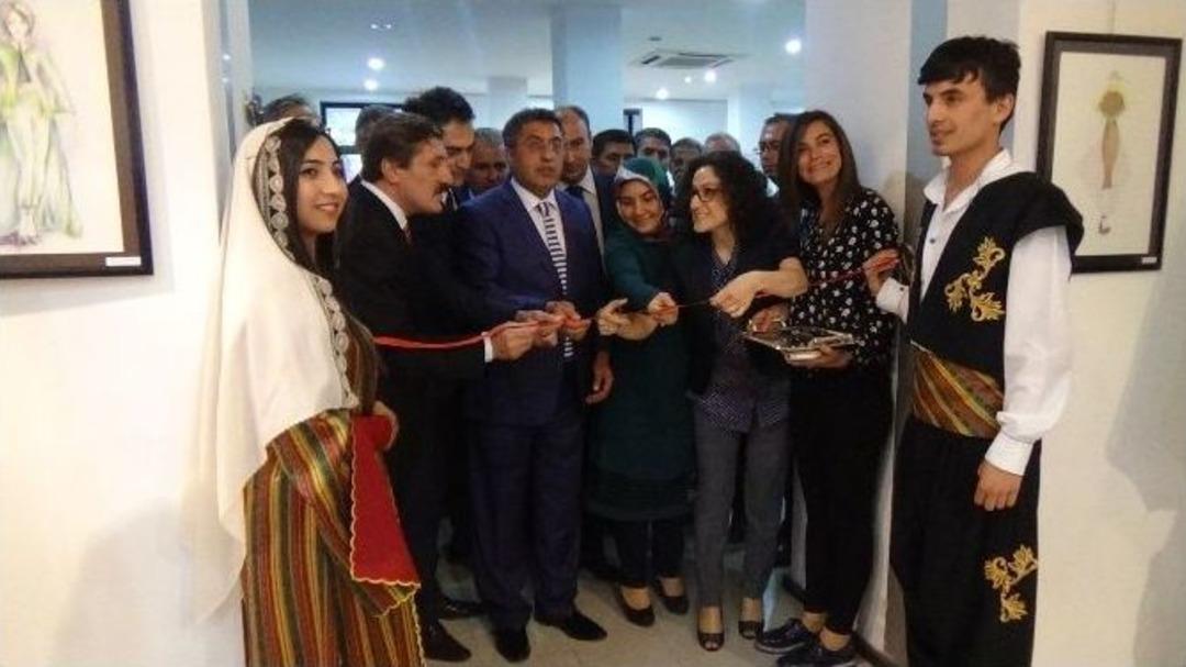 Erzincan &Uuml;niversitesi &Ouml;ğrencilerinden Sergi Konsepti