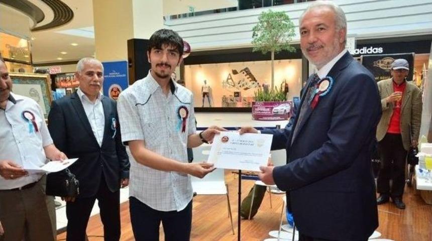 Başkan, H&uuml;sn-i Hat Sergisi A&ccedil;ılışına Katıldı