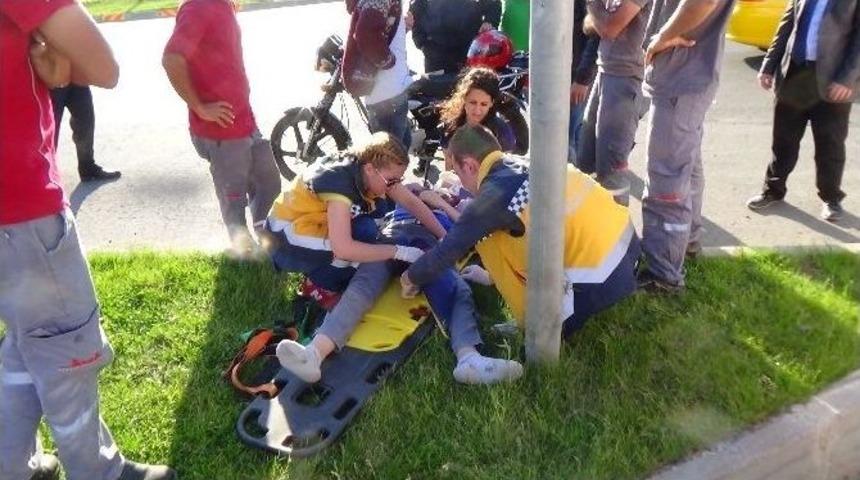 1 Saat &Ouml;nce Aldığı Motosikletle Kaza Yaptı