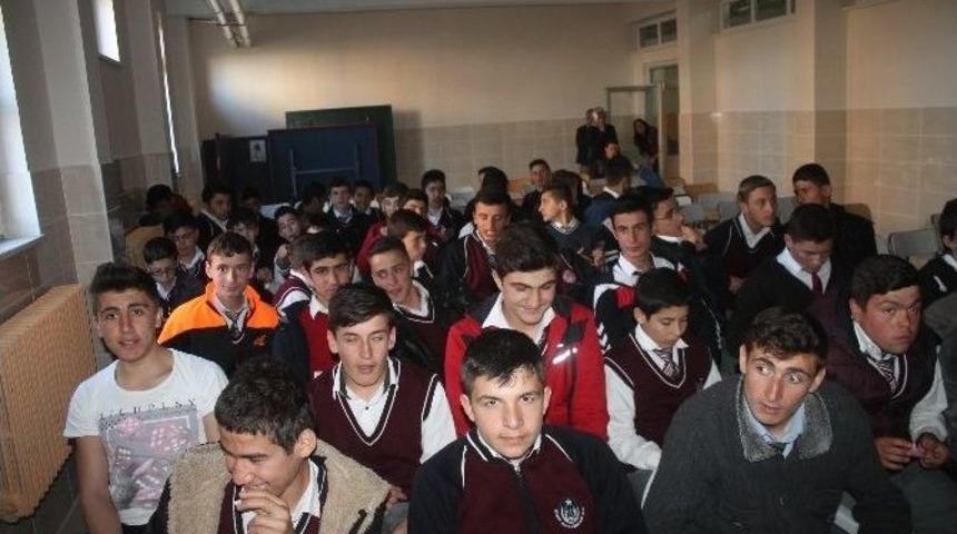 İki Kardeş Okuldan Hadis Yarışması