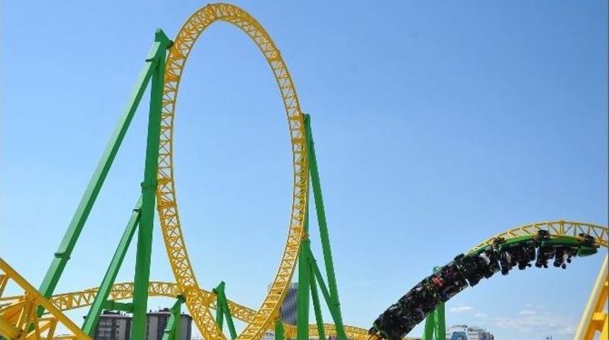 Ankapark&rsquo;ta Roller Coaster Ve D&ouml;nme Dolap Kuyruğu