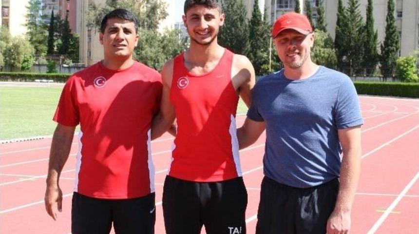 Adanalı Burak Yılmaz Sırıkla Atlamada Yeni T&uuml;rkiye Rekoru Kırdı