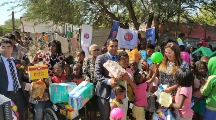 Namibya&rsquo;da Yetimhanede Yaşayan &Ccedil;ocuklara Destek