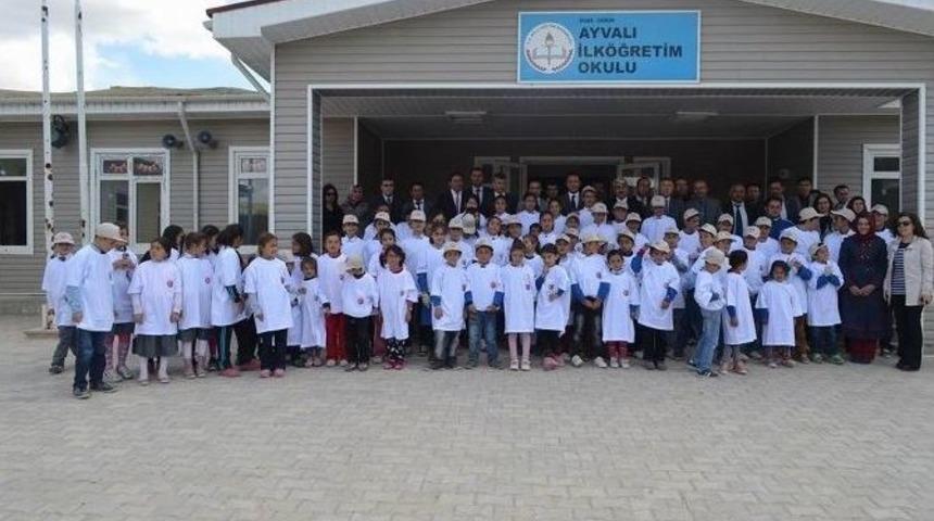 G&uuml;r&uuml;n Kaymakamı &Ouml;zdemir, K&ouml;y Ziyaretlerini S&uuml;rd&uuml;r&uuml;yor