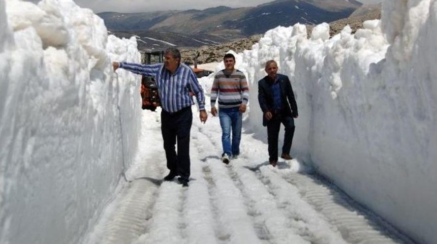 Mayıs Ayında Kar Kalınlığı 5 Metre