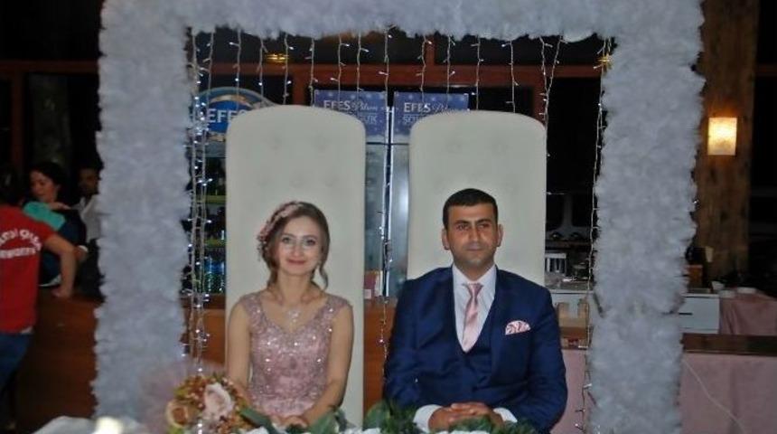 Ak Partililer Nişanda Buluştu