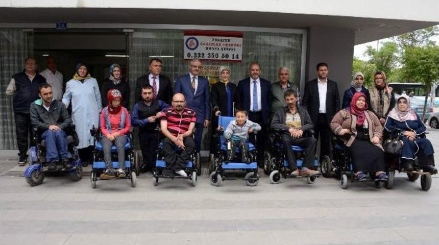 Meram Belediyesi&rsquo;nden Engellilere 10 Ak&uuml;l&uuml; Ara&ccedil;