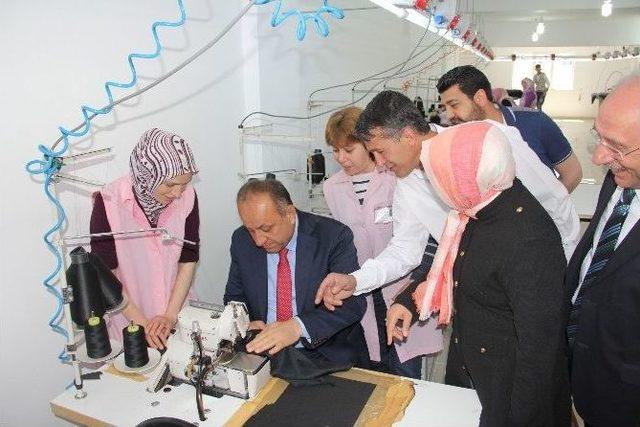 Kastamonu’da İş Garantili Tekstil Kursu Açıldı