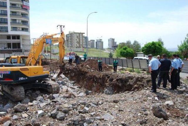 Temel Kazısında Doğalgaz Borusu Patladı