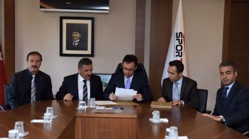 Spor Toto İle Tunceli &Uuml;niversitesi Arasında Protokol İmzalandı