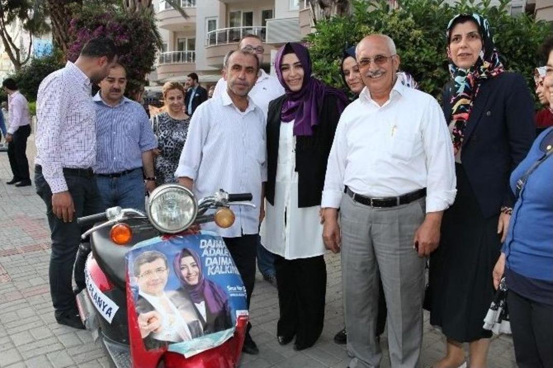 Ak Partili Aday Sena Nur &Ccedil;elik Alanya Esnafını Ziyaret Etti