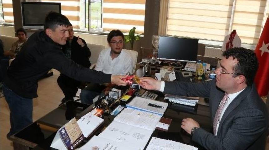 İşitme Engellilerden Taş&ccedil;ı&rsquo;ya &lsquo;derece&rsquo; S&ouml;z&uuml;