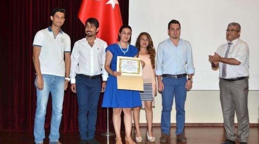 Me&uuml;&rsquo;de D&uuml;nya Hemşireler Haftası Kutlandı