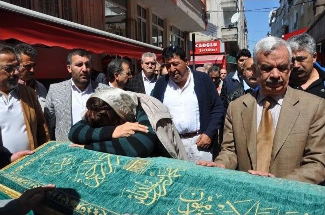 Emekli &Ouml;ğretmenin &Ouml;l&uuml;m&uuml;ne 1 G&ouml;zaltı