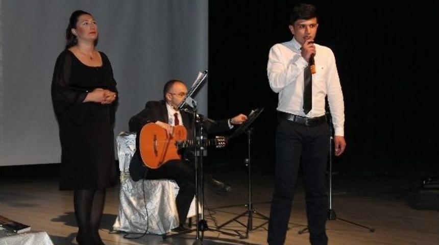 Liselilerin Şiirleri B&uuml;y&uuml;k Beğeni Topladı