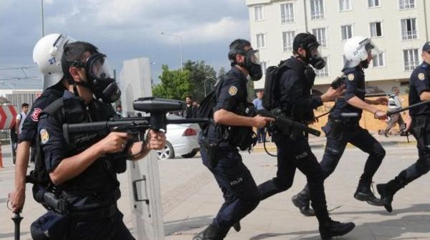 Gaziantep'te Karşıt G&ouml;r&uuml;şl&uuml; &Ouml;ğrenciler Arasında Gerginlik (2)- Yeniden