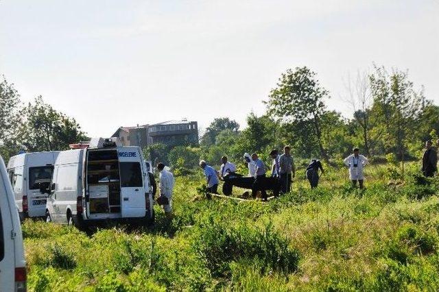 15 Aydır Kayıp Gencin Cesedi Tarlada G&ouml;m&uuml;l&uuml; Halde Bulundu 2