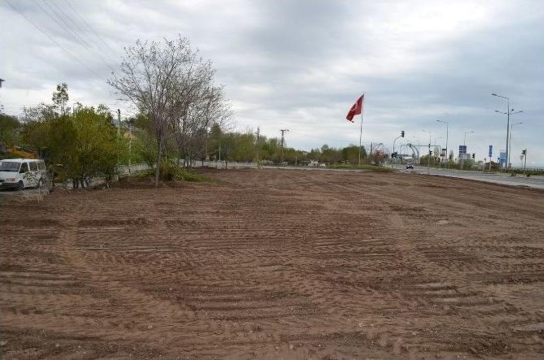 Adilcevaz Belediyesi&rsquo;nden Hummalı &Ccedil;alışma