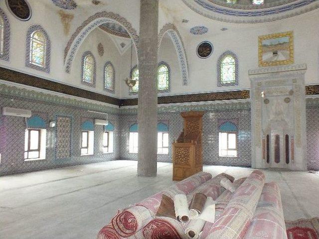 Malazgirt Merkez Cami Yenileniyor