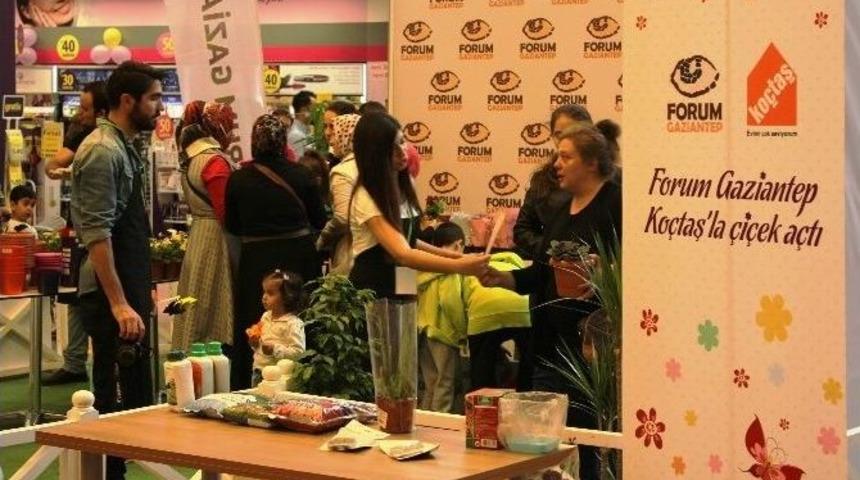 Forum Gaziantep Ko&ccedil;taş&rsquo;la &Ccedil;i&ccedil;ek A&ccedil;tı