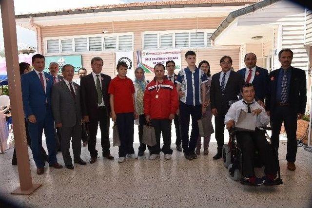 Denizli&rsquo;de Engelliler Haftası Kutlandı 1