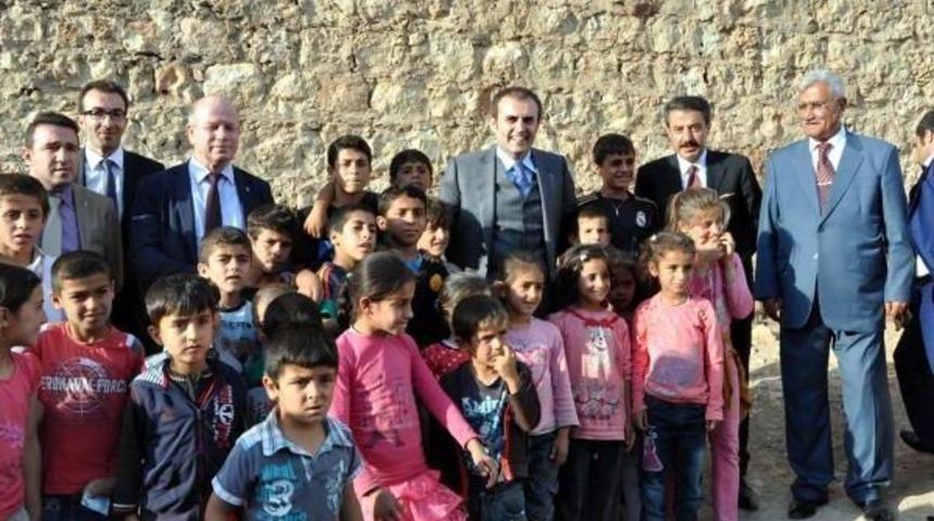 Ak Partili &Uuml;nal: Demirtaş'a Cici &Ccedil;ocuk Muamelesi Yapıyorlar