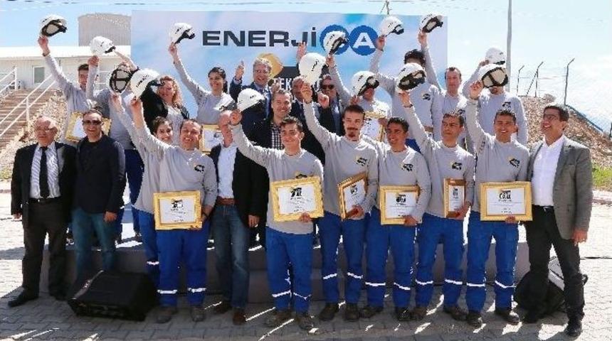 Enerjisa &ldquo;teknisyen Okulu Projesi&rdquo; İle &Ouml;nce Eğitiyor, Sonra İş Sahibi Yapıyor