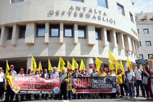 Antalya Defterdarlığında 1 G&uuml;nl&uuml;k Grev 2