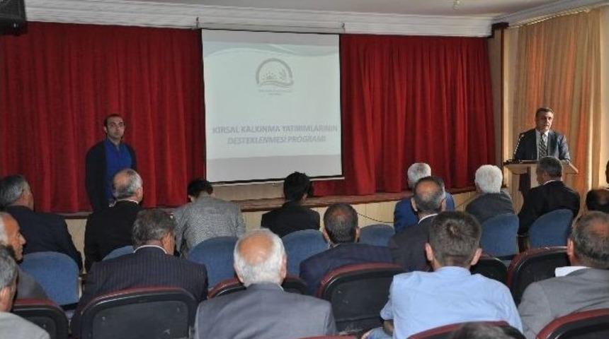 Derik&rsquo;te &Ccedil;ift&ccedil;ilere Kırsal Kalkınma Semineri Verildi