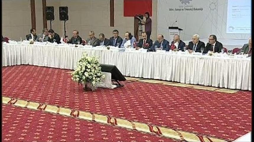 Bakan Işık: Kılı&ccedil;daroğlu, Başlatacağız Demiş Ama 2011-2014 Strateji Belgemizde Zaten Var