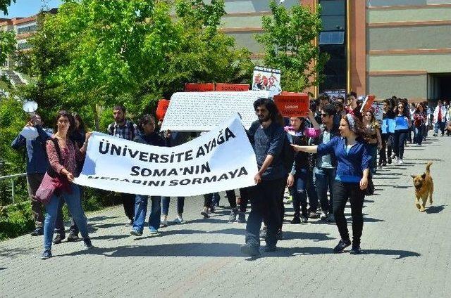 Üniversite Öğrencileri Soma İçin Yürüdü