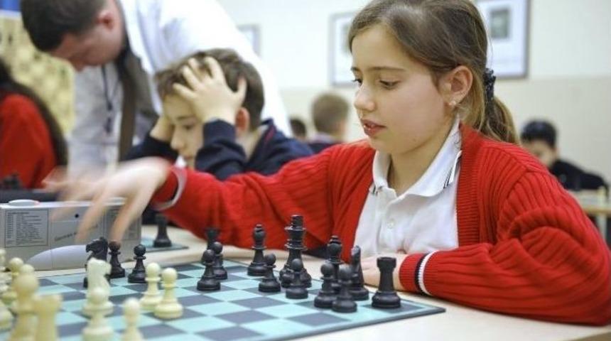 Kepez, Gen&ccedil; Satran&ccedil; Ustalarını Arıyor