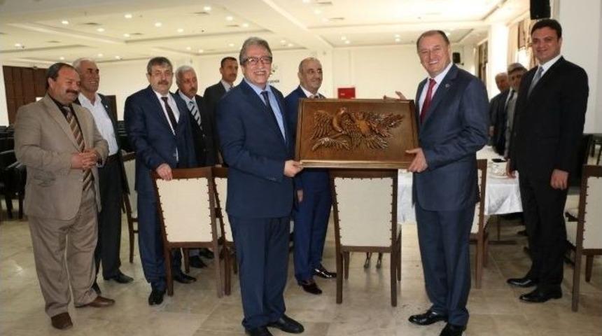 Savaş: "esnafın Ahilik K&uuml;lt&uuml;r&uuml;&rsquo;nden Kopmaması Gerekiyor"