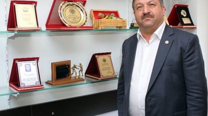 Baştuğ&rsquo;dan D&uuml;nya &Ccedil;ift&ccedil;iler G&uuml;n&uuml; Mesajı