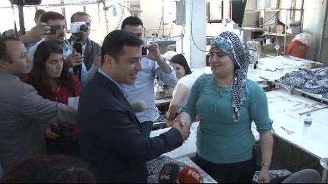 Demirtaş Kapısına Polisin Gelmesini Anlattı, Erdoğan a Cevap Verdi 3