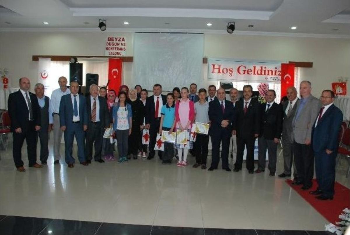 &Ccedil;ilimli&rsquo;nin 8. Altın Ve &Ouml;rnek &Ouml;ğrenci T&ouml;reni Yapıldı