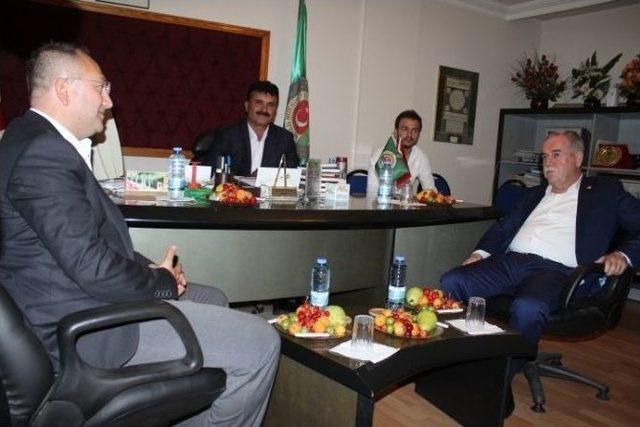 Ak Parti Milletvekili Recai Berber Turgutlu’da Tarımı Konuştu