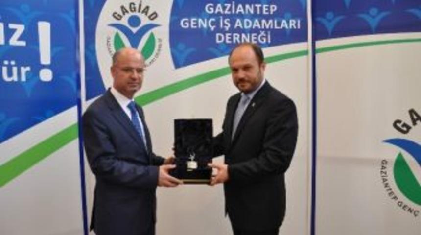 Emniyet M&uuml;d&uuml;r&uuml; Gagiad Y&ouml;netim Kurulu İle G&ouml;r&uuml;şt&uuml;